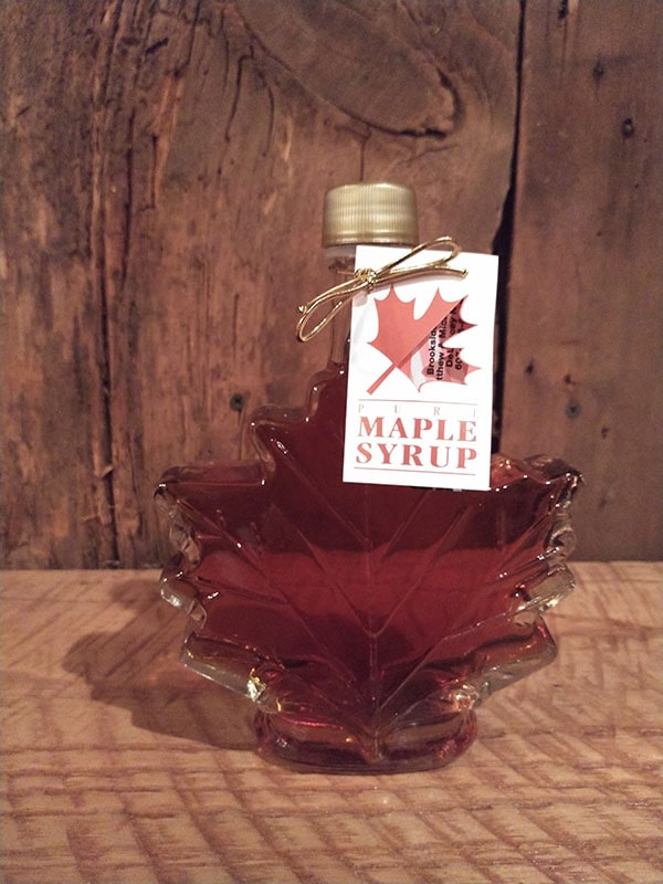 maple leaf glass bottle